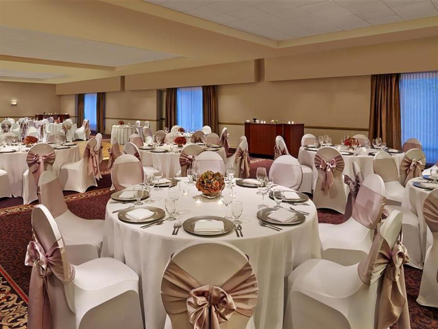 Sheraton Suites Chicago Elk Grove Elk Grove Village Exterior photo